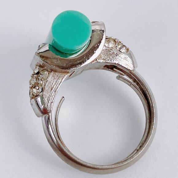 Vintage Trifari Ring Art Deco Style Green Lucite Rhinestone Size 5.75 Adjustable - Picture 12 of 16